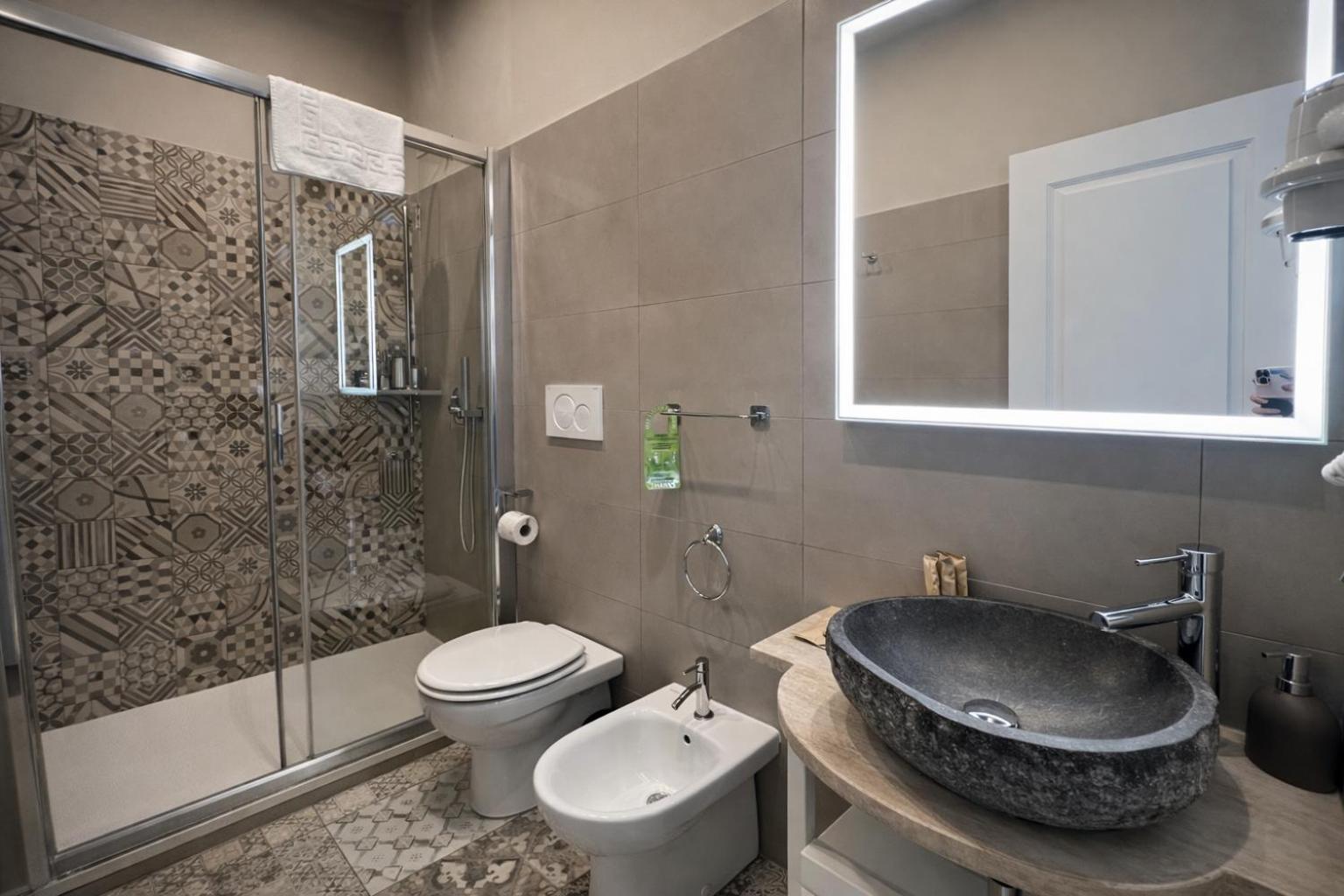 Bramble Luxury Suites — Photos 2